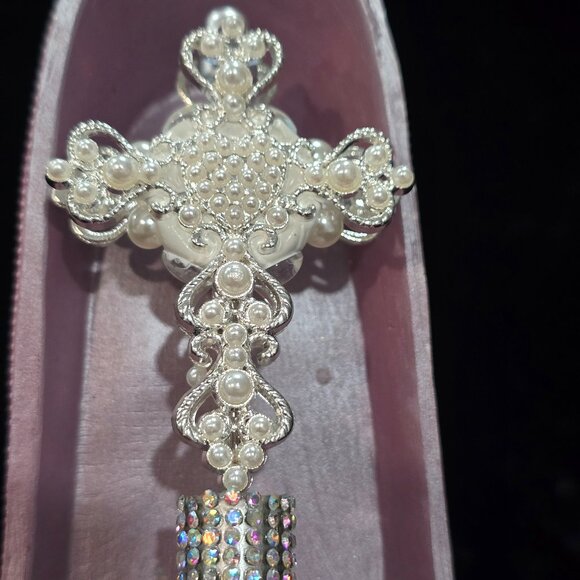 Pick-a-Pretty Posh Pen by PenGwensPosh - Ornate White Cross - Picture 3 of 6